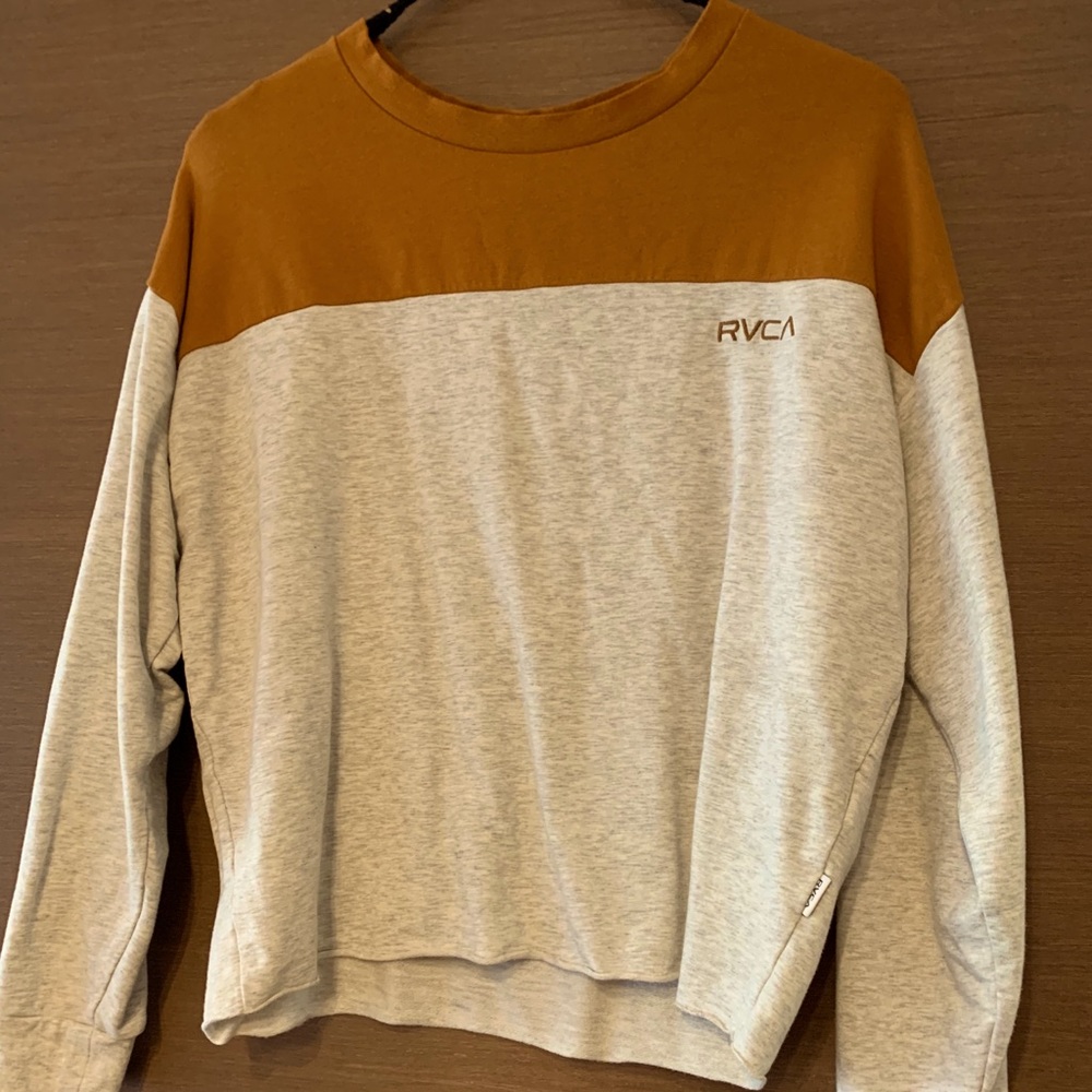 RVCA top